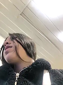 Snapshot of zoe_connor19 chatting on 11-16-25, 12:44 zoe connor19 online show from 11-16-25, 12:44