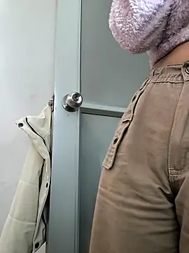 Snapshot of zoe_connor19 chatting on 11-19-25, 08:31 zoe connor19 online show from 11-19-25, 08:31