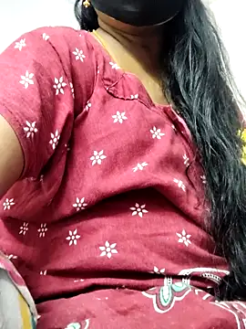 Snapshot of Tamilrojanew chatting on 05-29-26, 08:34 Tamilrojanew online show from 05-29-26, 08:34