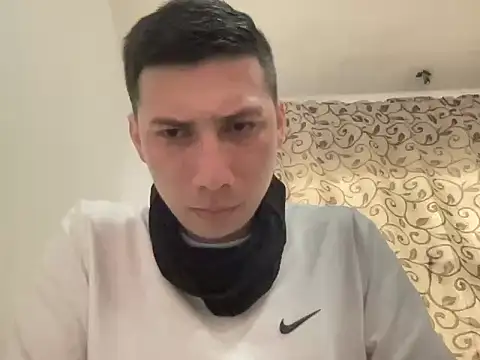 Snapshot of Jorge-Silla chatting on 09-29-25, 03:28 Jorge-Silla online show from 09-29-25, 03:28