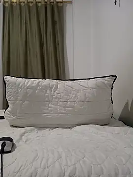 Snapshot of kamilo_18655 chatting on 11-15-25, 04:21 kamilo 18655 online show from 11-15-25, 04:21