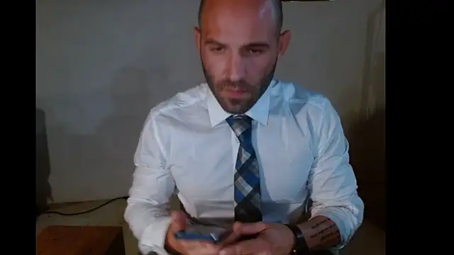 Snapshot of TheNakedPreacher chatting on 12-13-24, 08:15 TheNakedPreacher online show from 12-13-24, 08:15