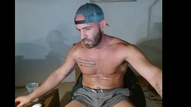 Snapshot of TheNakedPreacher chatting on 12-20-24, 08:38 TheNakedPreacher online show from 12-20-24, 08:38