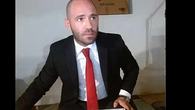 Snapshot of TheNakedPreacher chatting on 01-02-25, 09:11 TheNakedPreacher online show from 01-02-25, 09:11