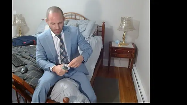 Snapshot of TheNakedPreacher chatting on 11-26-25, 01:01 TheNakedPreacher online show from 11-26-25, 01:01