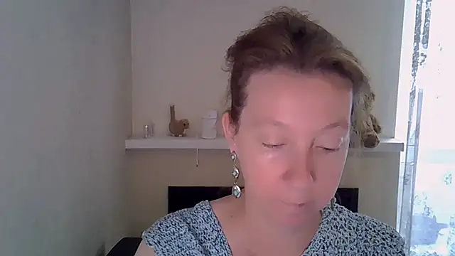 Snapshot of Madaamtang chatting on 07-11-26, 02:42 Madaamtang online show from 07-11-26, 02:42