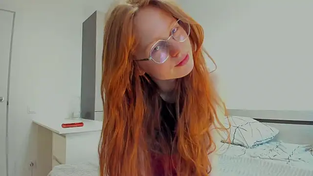 Snapshot of Fire_Luna chatting on 03-05-25, 06:54 Fire Luna online show from 03-05-25, 06:54