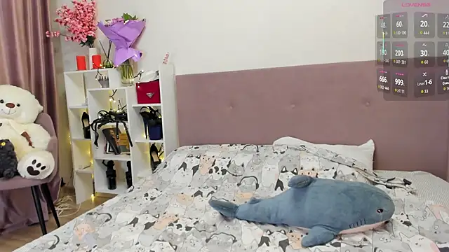 Shadow Dance online show from 09-25-25, 03:16