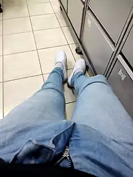 Snapshot of gatmoreno1 chatting on 10-04-25, 02:26 gatmoreno1 online show from 10-04-25, 02:26