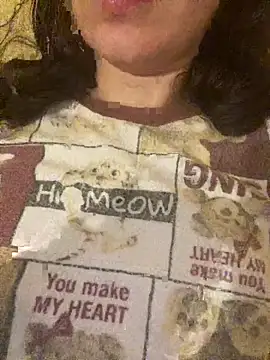 Snapshot of Golin-24 chatting on 03-04-26, 03:01 Golin-24 online show from 03-04-26, 03:01