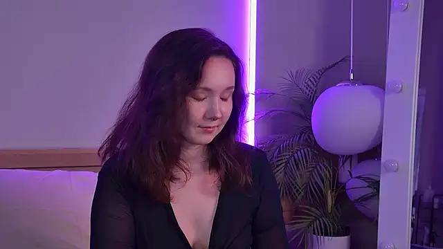 IreneRaye online show from 10-31-25, 03:13