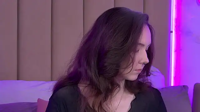 Snapshot of IreneRaye chatting on 02-16-26, 07:54 IreneRaye online show from 02-16-26, 07:54