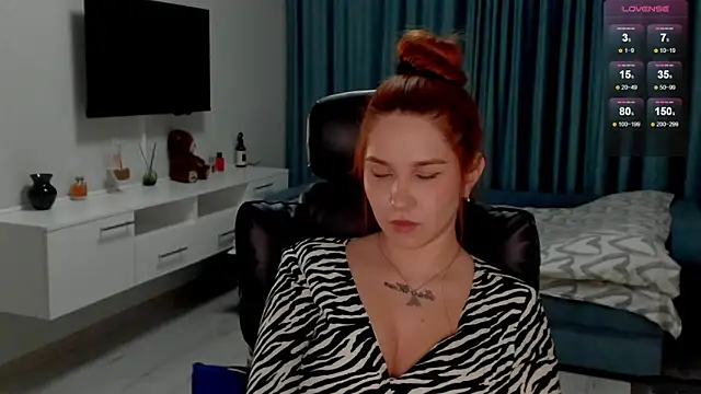 Snapshot of VasilisaHaas chatting on 03-26-26, 09:20 VasilisaHaas online show from 03-26-26, 09:20