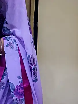 Snapshot of Tanisha789 chatting on 02-06-26, 07:06 Tanisha789 online show from 02-06-26, 07:06