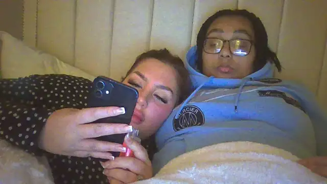 Snapshot of vanilla_chocolate23 chatting on 12-20-24, 08:34 vanilla chocolate23 online show from 12-20-24, 08:34