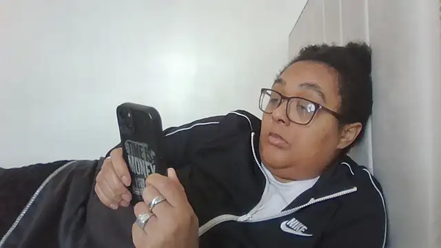 Snapshot of vanilla_chocolate23 chatting on 02-05-25, 10:41 vanilla chocolate23 online show from 02-05-25, 10:41