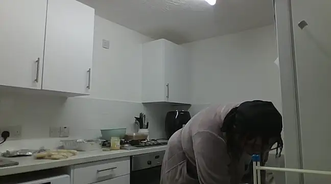 Snapshot of vanilla_chocolate23 chatting on 02-08-25, 04:36 vanilla chocolate23 online show from 02-08-25, 04:36