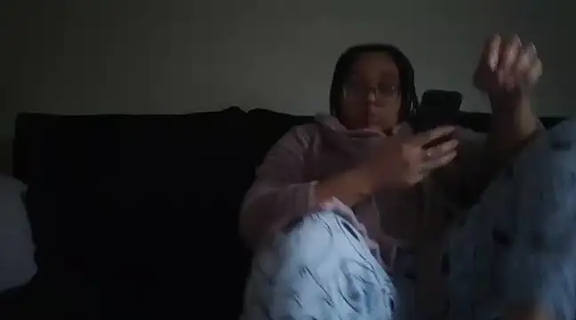 Snapshot of vanilla_chocolate23 chatting on 02-21-25, 12:06 vanilla chocolate23 online show from 02-21-25, 12:06