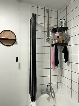 Snapshot of vanilla_chocolate23 chatting on 10-17-25, 02:19 vanilla chocolate23 online show from 10-17-25, 02:19