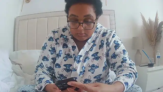 Snapshot of vanilla_chocolate23 chatting on 11-08-25, 12:38 vanilla chocolate23 online show from 11-08-25, 12:38