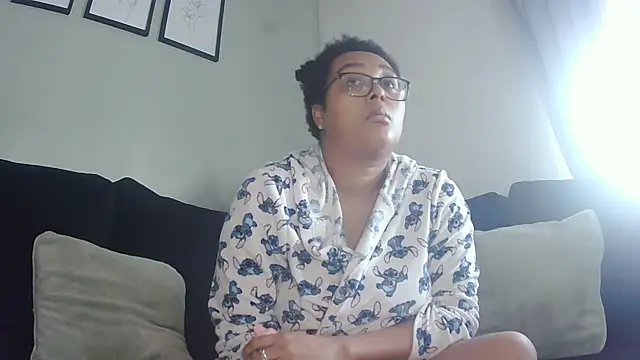 Snapshot of vanilla_chocolate23 chatting on 11-13-25, 10:25 vanilla chocolate23 online show from 11-13-25, 10:25