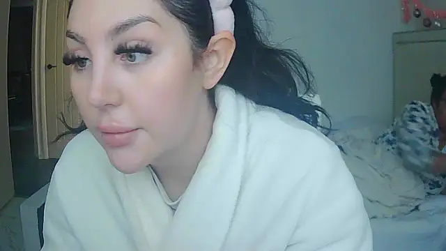 Snapshot of vanilla_chocolate23 chatting on 12-04-25, 10:02 vanilla chocolate23 online show from 12-04-25, 10:02