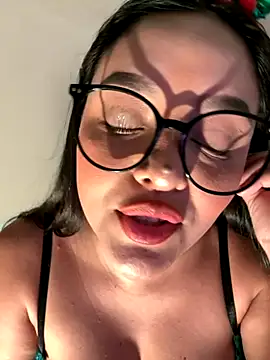 kenndall 21 online show from 12-02-25, 12:49