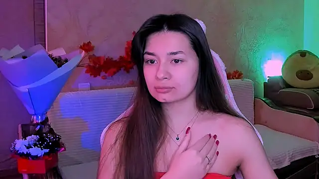 Snapshot of Swee_Alicee chatting on 02-21-25, 06:29 Swee Alicee online show from 02-21-25, 06:29