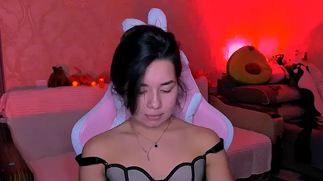 Snapshot of Swee_Alicee chatting on 09-17-25, 06:42 Swee Alicee online show from 09-17-25, 06:42