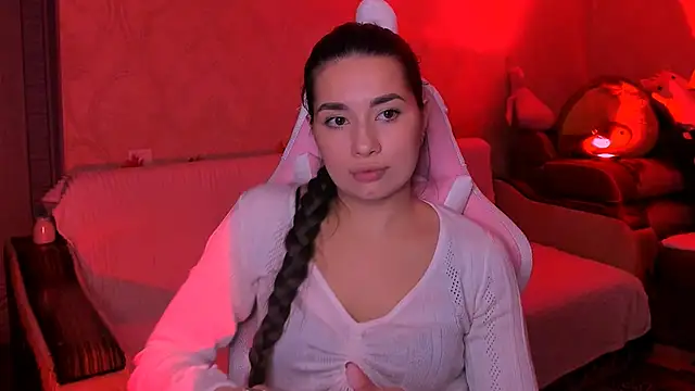 Snapshot of Swee_Alicee chatting on 12-05-25, 06:48 Swee Alicee online show from 12-05-25, 06:48