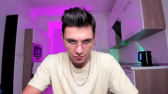 Snapshot of denlover1 chatting on 12-05-24, 12:30 denlover1 online show from 12-05-24, 12:30