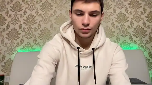 Snapshot of denlover1 chatting on 12-09-24, 11:04 denlover1 online show from 12-09-24, 11:04