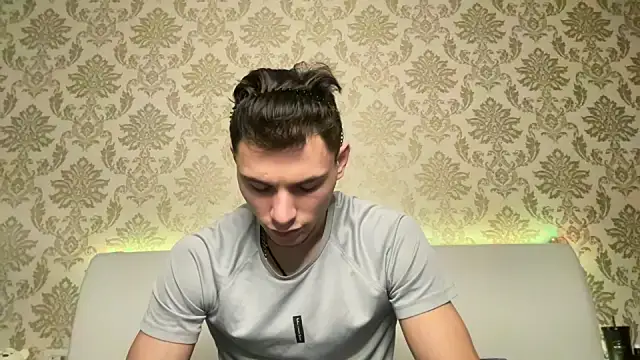 Snapshot of denlover1 chatting on 01-17-25, 03:22 denlover1 online show from 01-17-25, 03:22