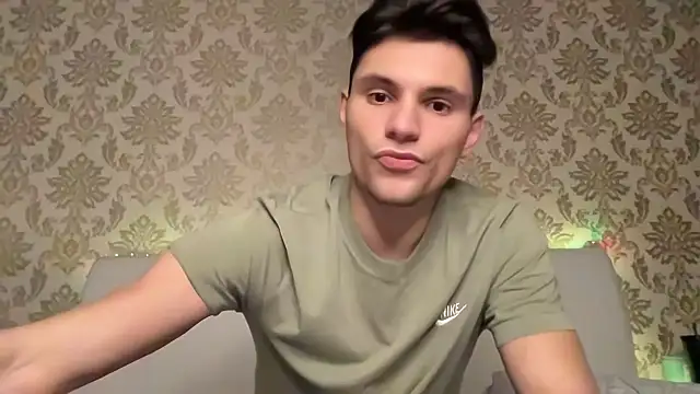 Snapshot of denlover1 chatting on 01-30-25, 04:34 denlover1 online show from 01-30-25, 04:34