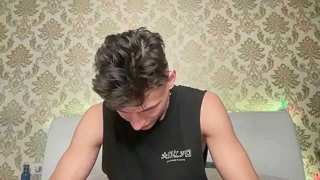 Snapshot of denlover1 chatting on 02-11-25, 07:48 denlover1 online show from 02-11-25, 07:48