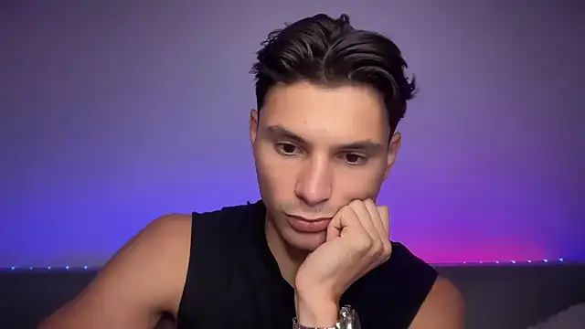 Snapshot of denlover1 chatting on 09-20-25, 03:51 denlover1 online show from 09-20-25, 03:51