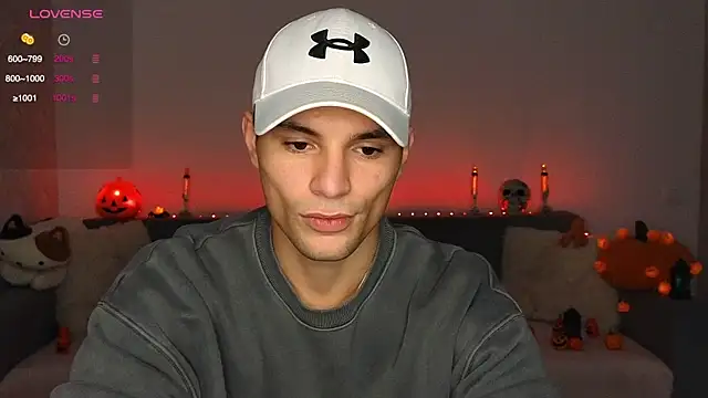 Snapshot of denlover1 chatting on 10-17-25, 06:38 denlover1 online show from 10-17-25, 06:38