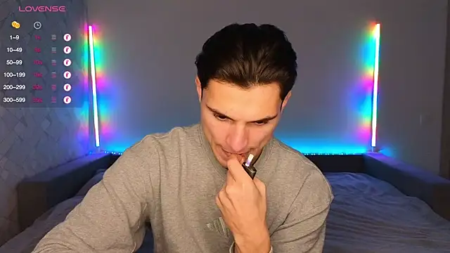 Snapshot of denlover1 chatting on 11-21-25, 12:48 denlover1 online show from 11-21-25, 12:48