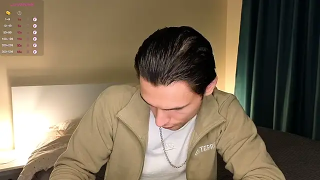 Snapshot of denlover1 chatting on 04-06-26, 06:42 denlover1 online show from 04-06-26, 06:42