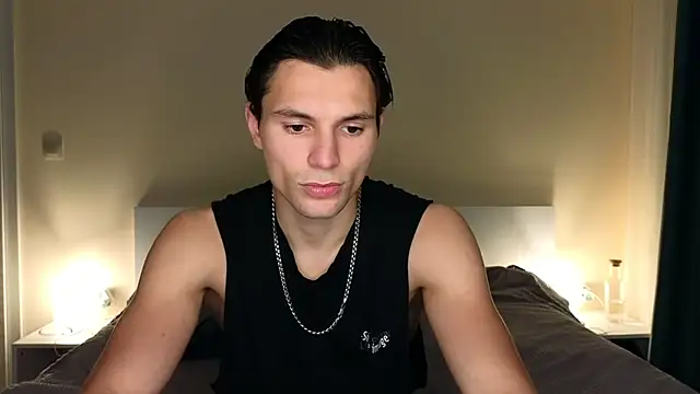 Snapshot of denlover1 chatting on 04-12-26, 02:44 denlover1 online show from 04-12-26, 02:44