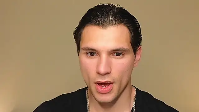 Snapshot of denlover1 chatting on 04-13-26, 04:34 denlover1 online show from 04-13-26, 04:34