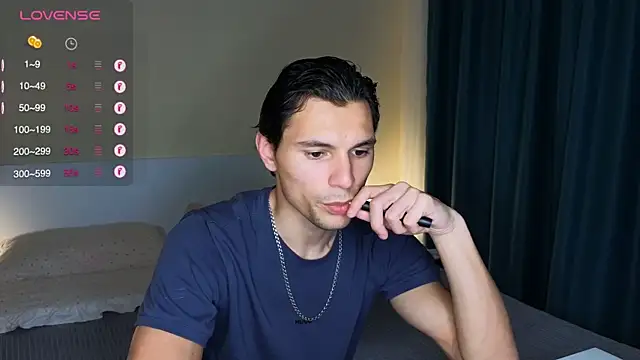 Snapshot of denlover1 chatting on 04-16-26, 03:46 denlover1 online show from 04-16-26, 03:46