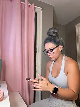 lexybabyxo online show from 05-26-26, 11:17