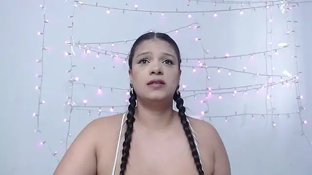 Snapshot of Nicol_Love0 chatting on 03-14-25, 02:08 Nicol Love0 online show from 03-14-25, 02:08