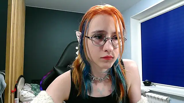 Snapshot of Honelin chatting on 12-16-24, 04:05 Honelin online show from 12-16-24, 04:05