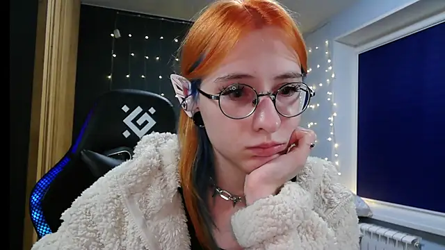 Snapshot of Honelin chatting on 12-25-24, 02:03 Honelin online show from 12-25-24, 02:03