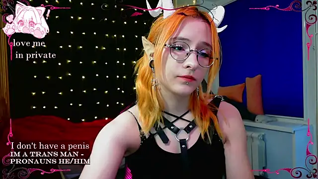 Snapshot of Honelin chatting on 03-04-25, 01:17 Honelin online show from 03-04-25, 01:17