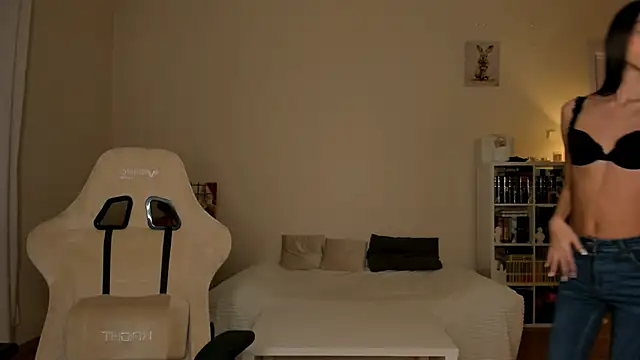 Snapshot of your_emily_ chatting on 02-09-26, 08:57 your emily online show from 02-09-26, 08:57