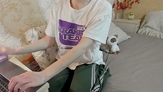 SunnyJoysx online show from 11-12-25, 12:38