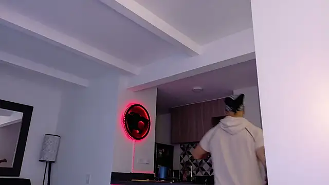 tony muscle online show from 09-27-25, 10:37